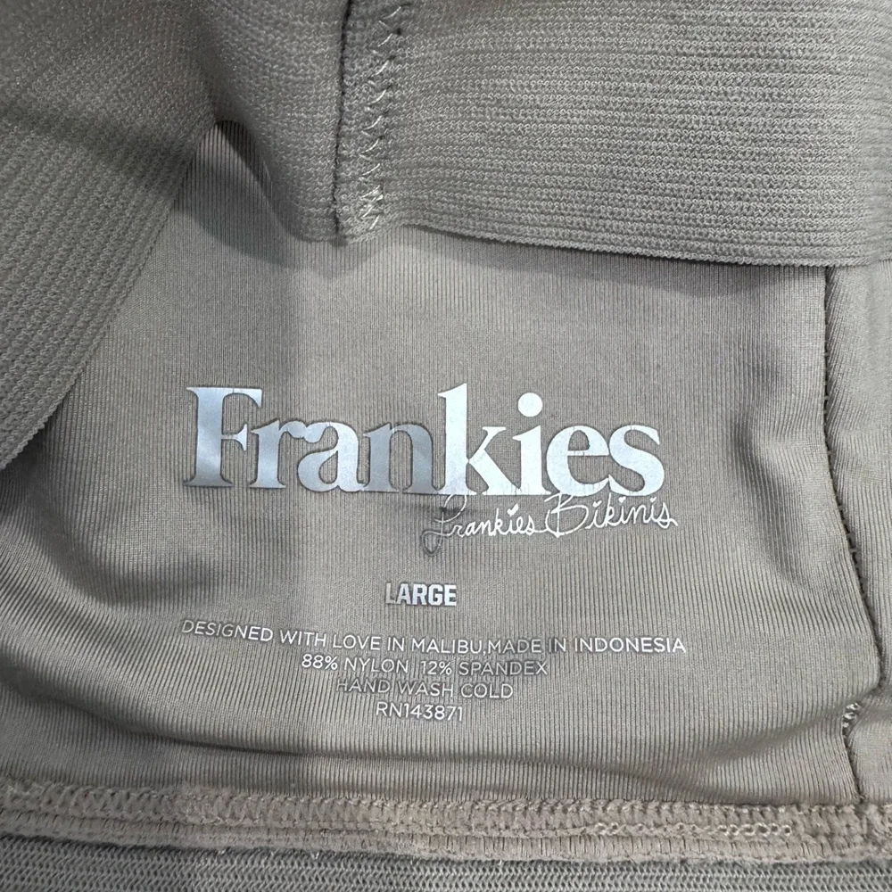 Frankies Bikini‎ Ribbed Size Large Tan/nude Color